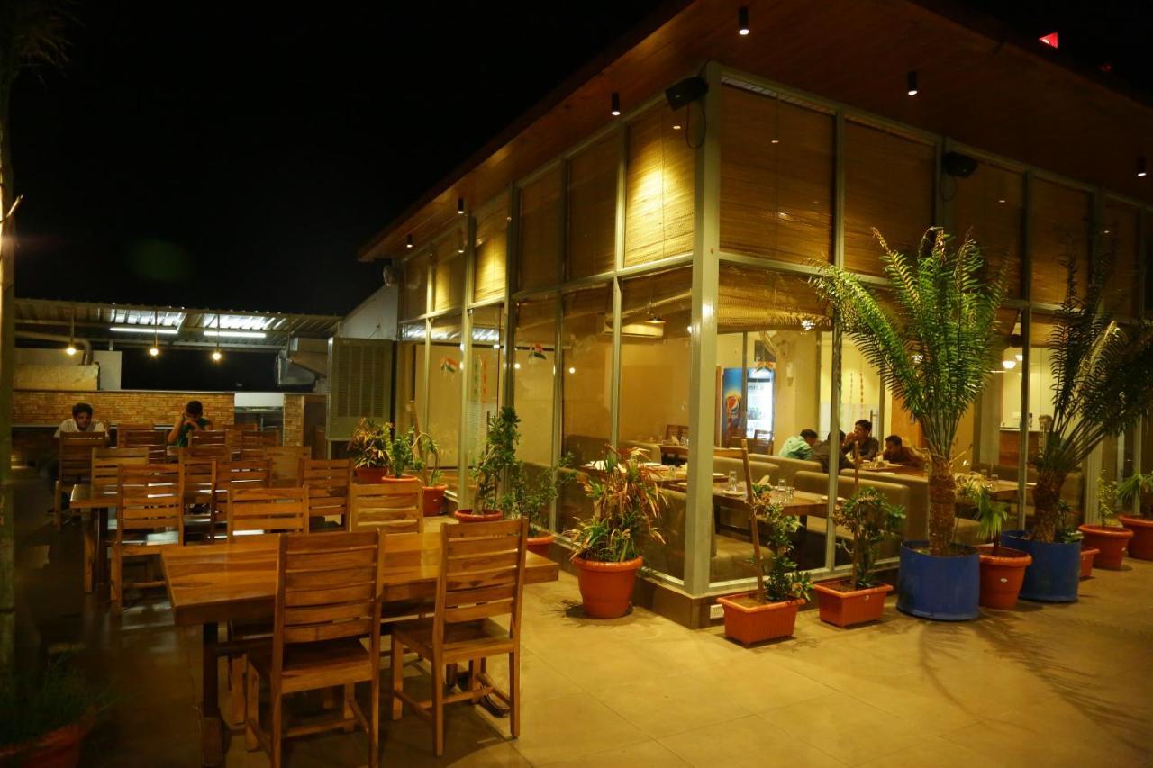 Hotel The Jawai Gateway à Sheoganj Extérieur photo